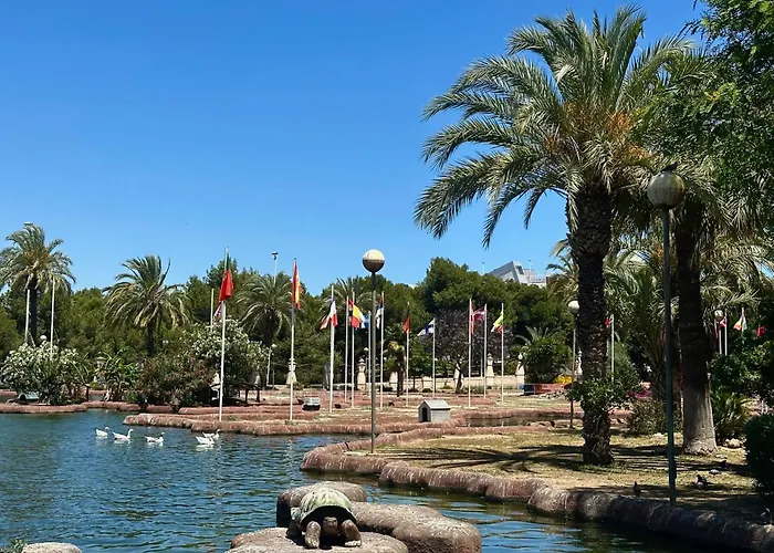 Triple Five Apartment *